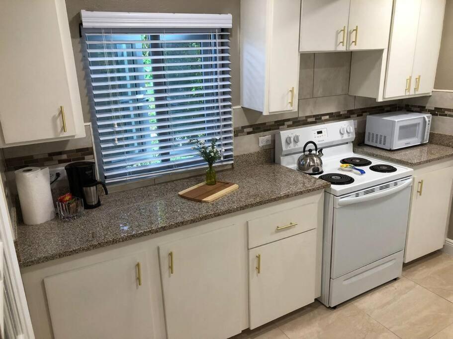 Mango Leaf Apartment